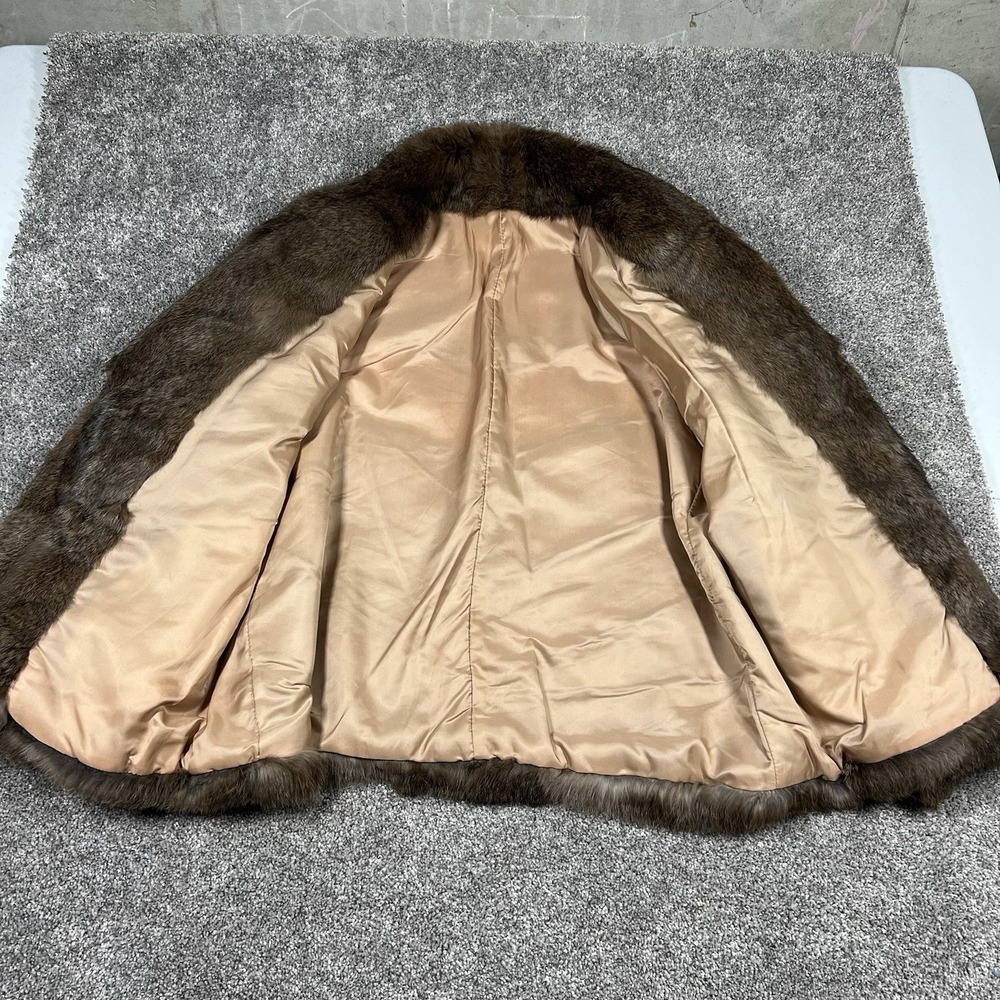 Vintage 80s 90s Rabbit Fur Coat Shawl Collar Size Medium Clasp Chevron Pattern - Picture 3 of 11